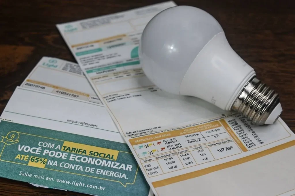 conta de luz energia eletrica e lampada